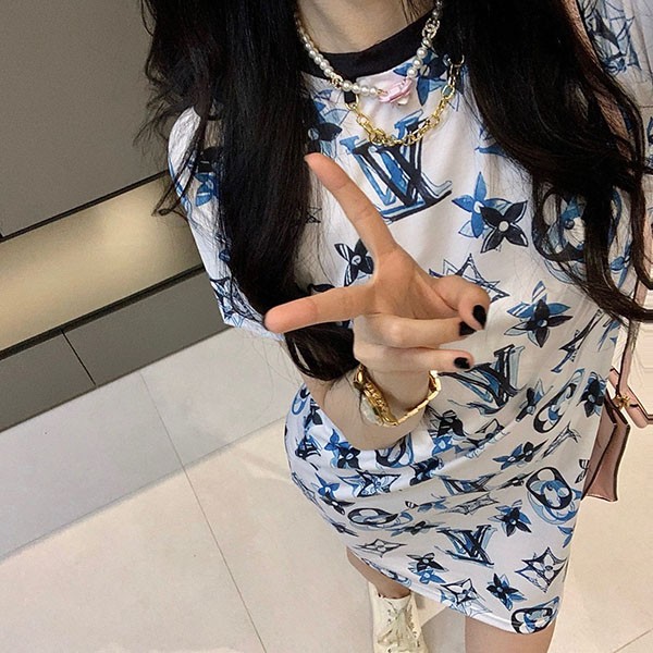 ルイヴィトン 3DマヒナモノグラムTシャツ 偽物 ワンピース vuk73728